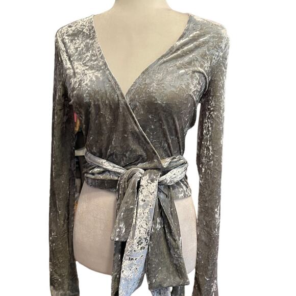 Free People Tops - We are HAH Top Notch Long Sleeve Gray Velvet Wrap Top Small NWT